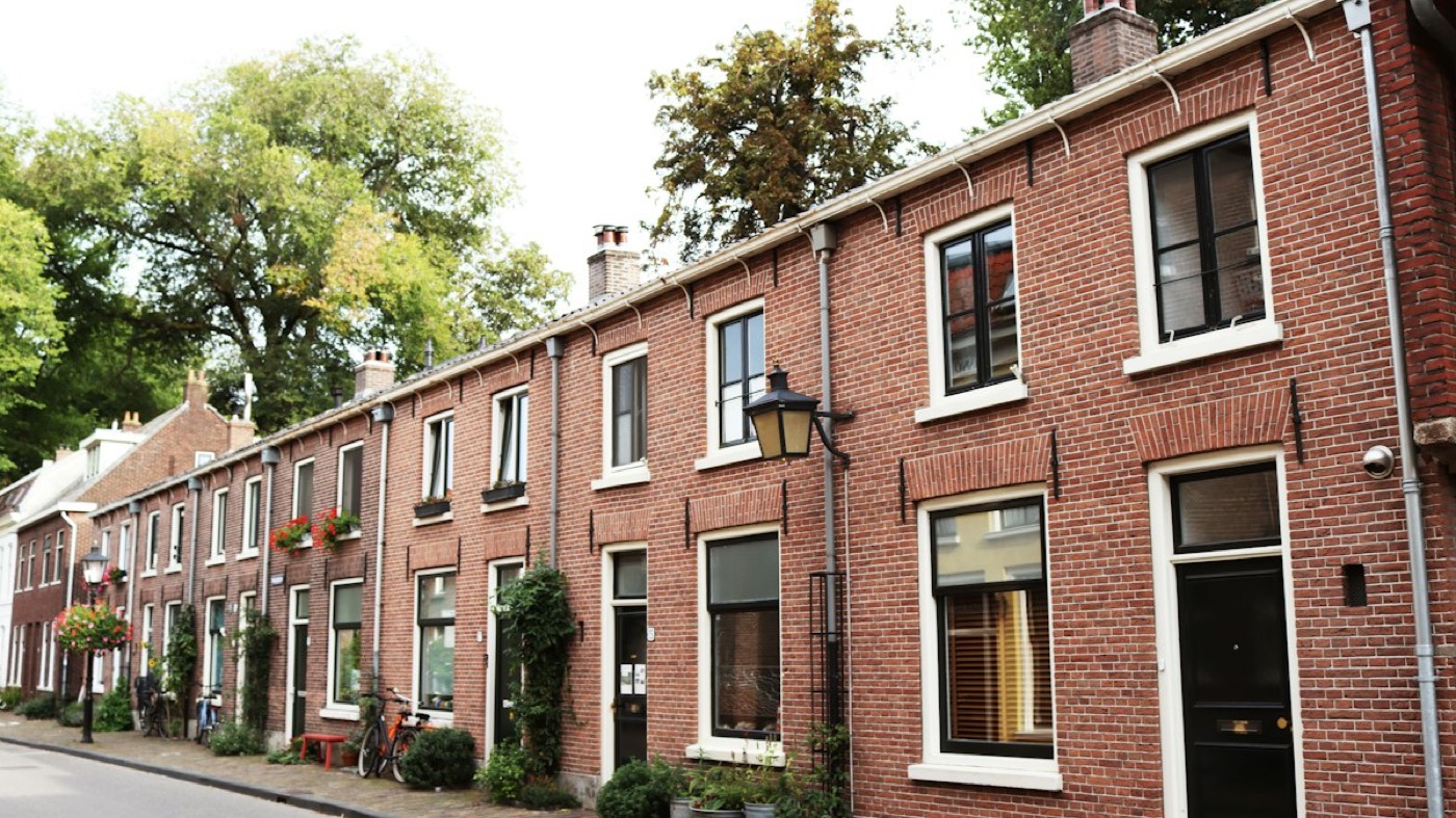 Verhuizen naar een dorp? Goedkoper wonen is het lang niet altijd